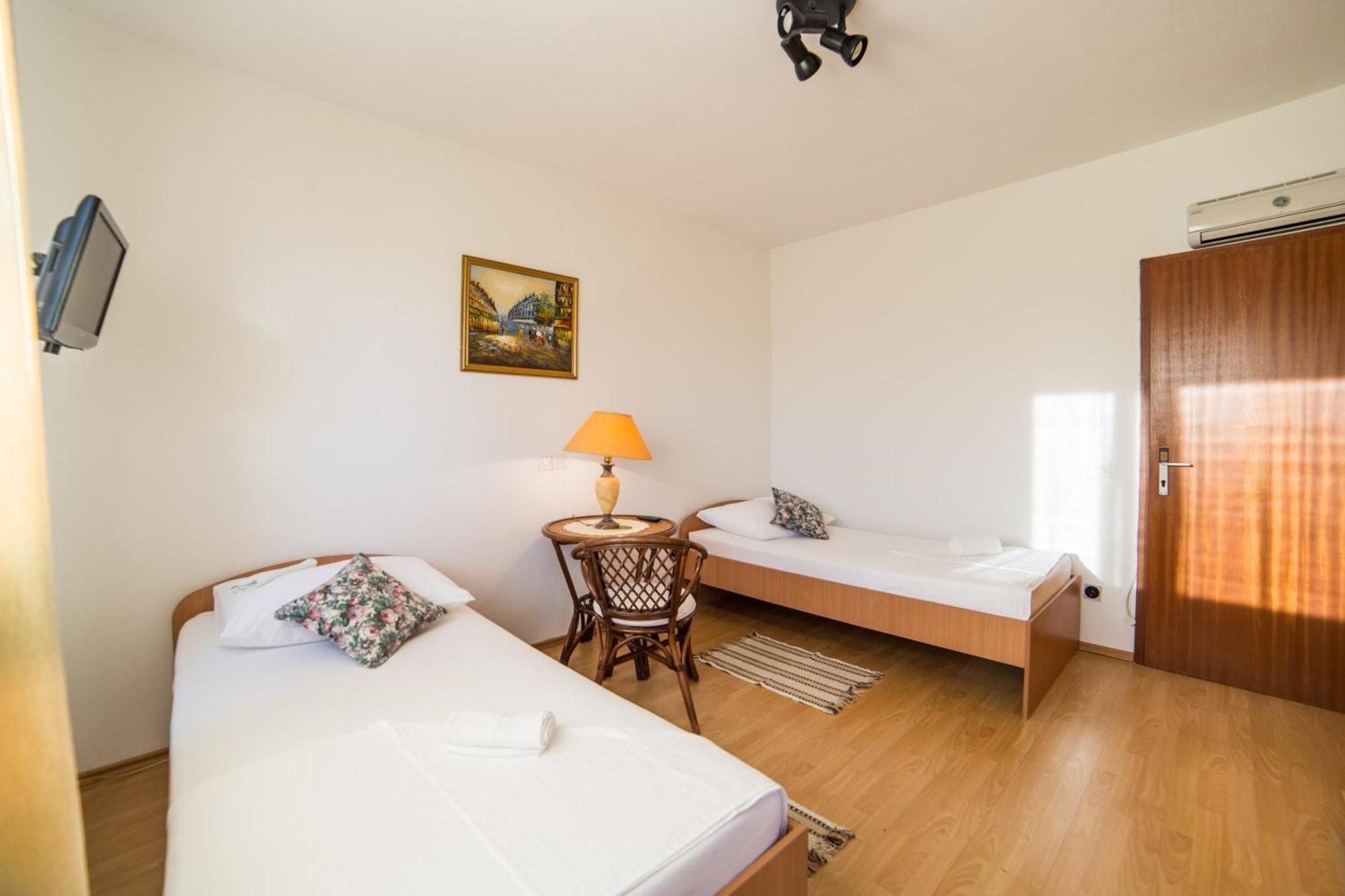 Apartment Mande Brist Extérieur photo